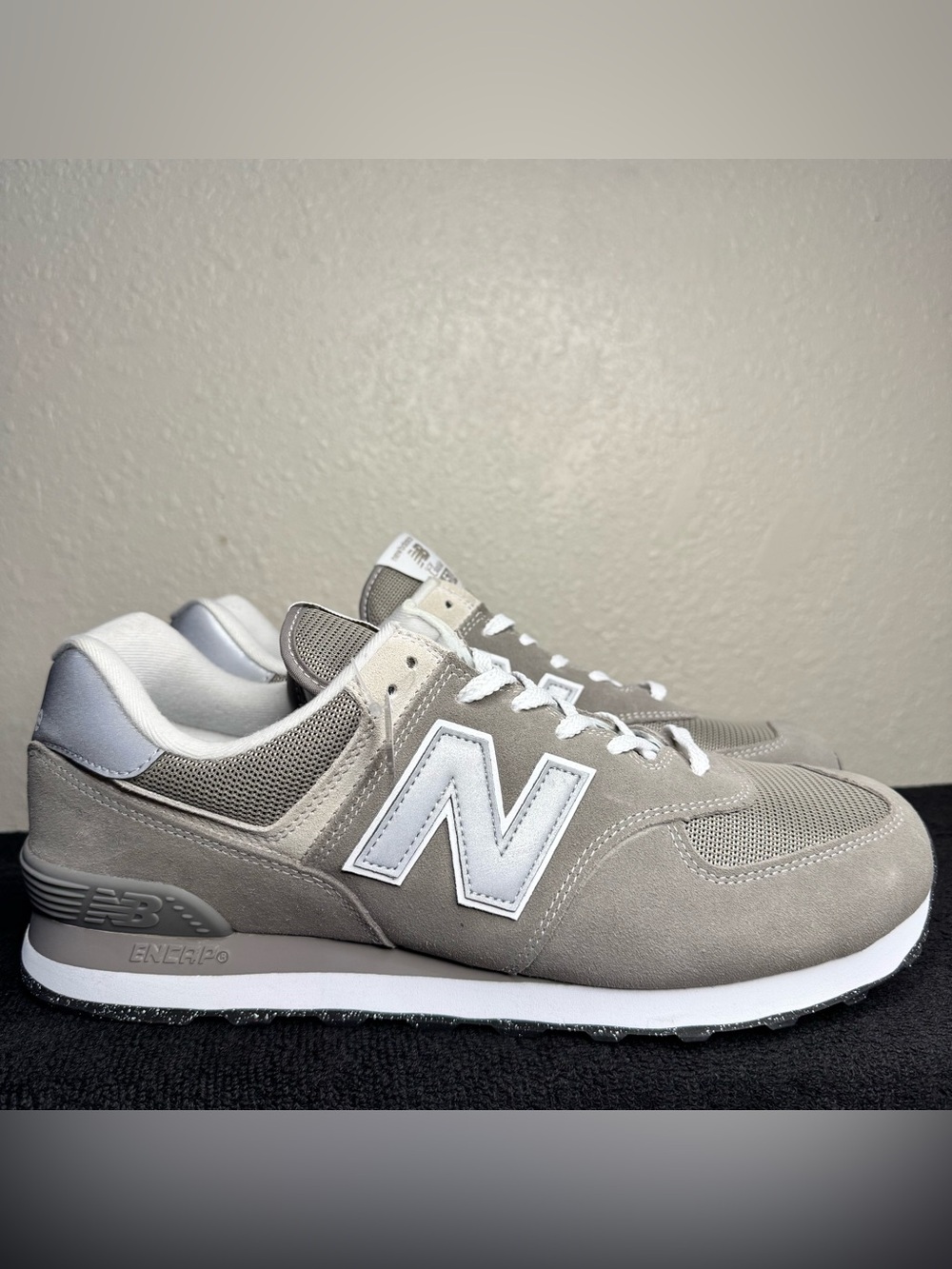 New Balance 574 Men’s Size 14 Wide Gray White Sneakers Brand New
